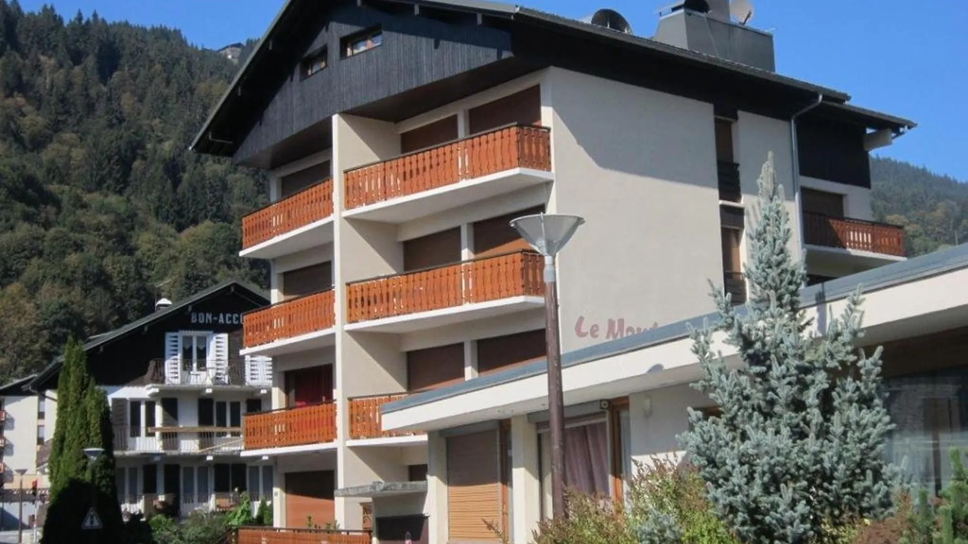 شقة Appartement Confort 3 Pieces, 4 Pers, Balcon, Proche Commerces Et Pistes - Les Gets - Fr-1-802-12 فرنسا